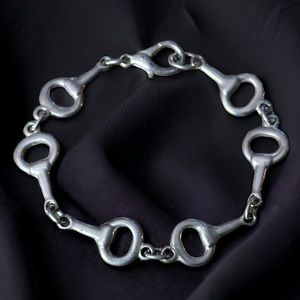 Horse snaffle bit link bracelet